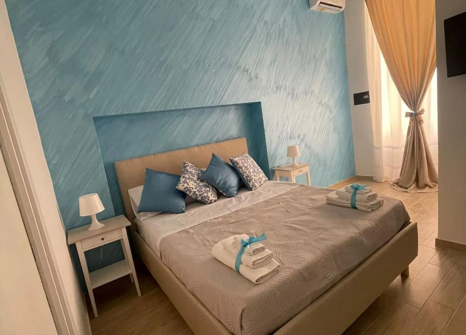 Duomo Luxury Apartament Napoli