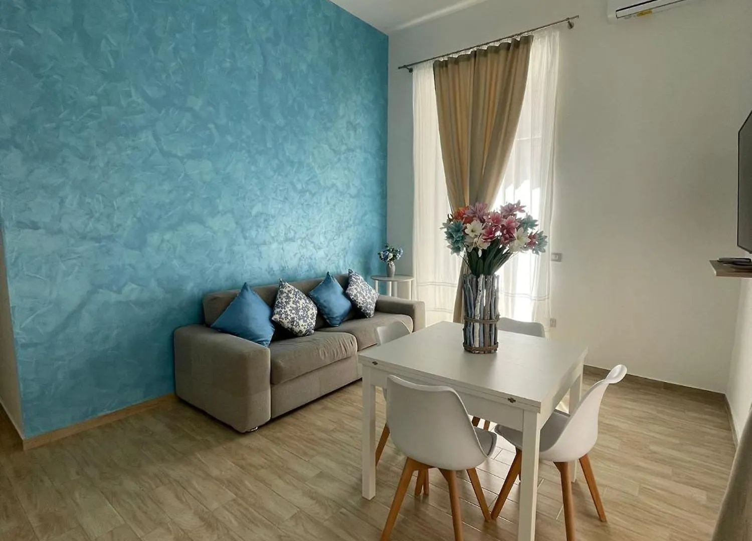 Duomo Luxury Apartament Napoli